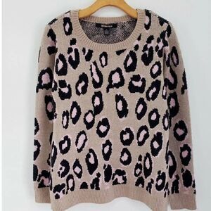 By Design Leopard Print Ivory Rose Knit Crewneck Pullover Sweater
